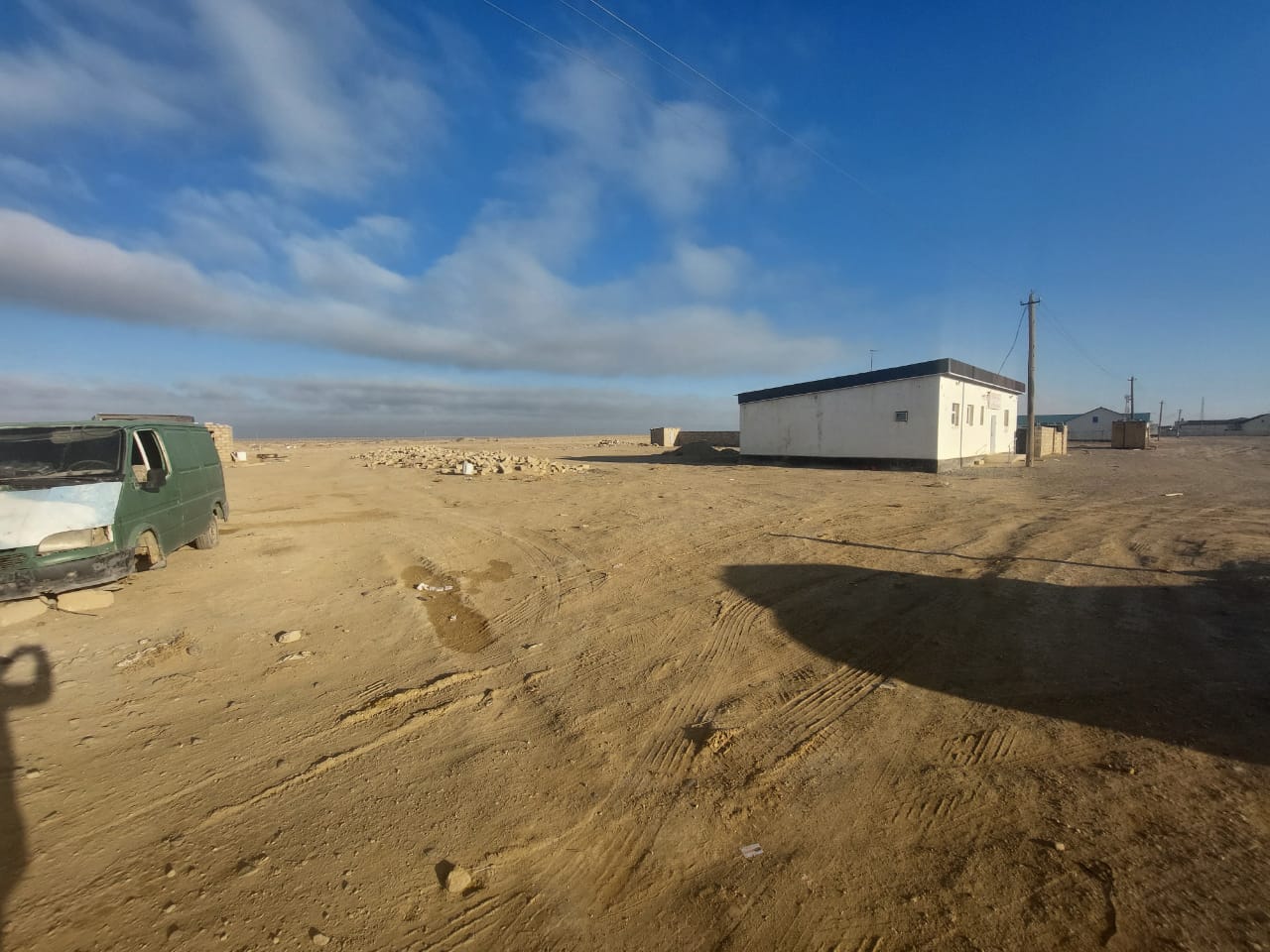img-0