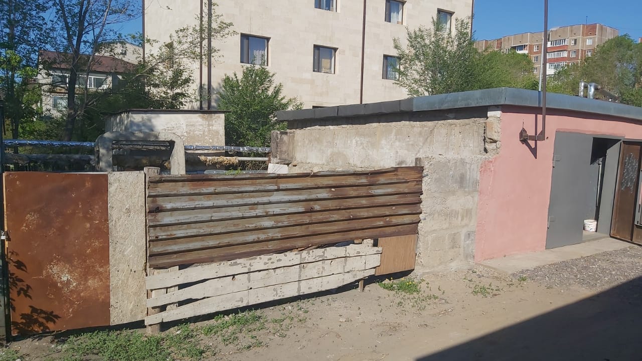 img-0