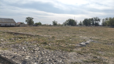 img-1
