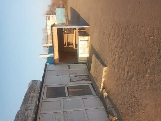 img-0