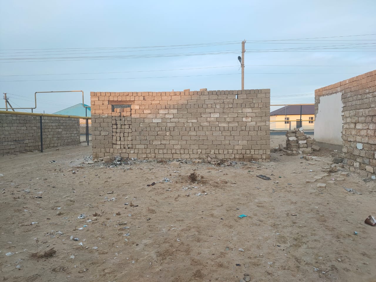 img-1