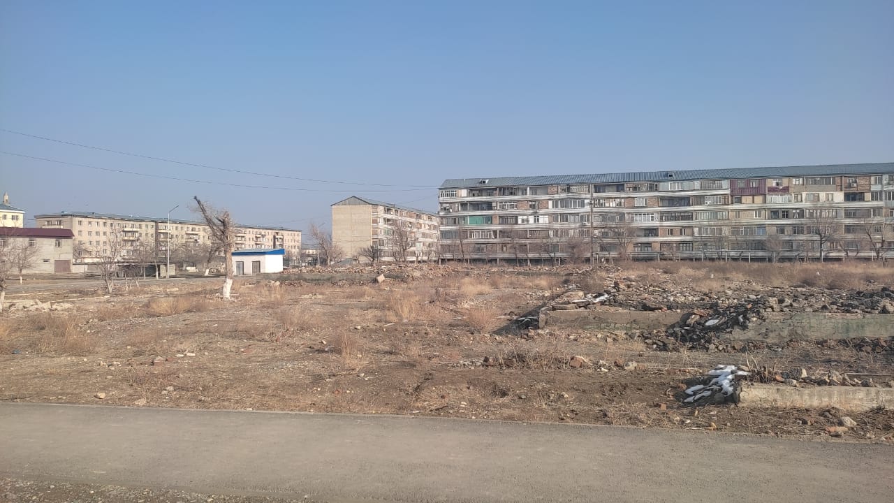 img-0