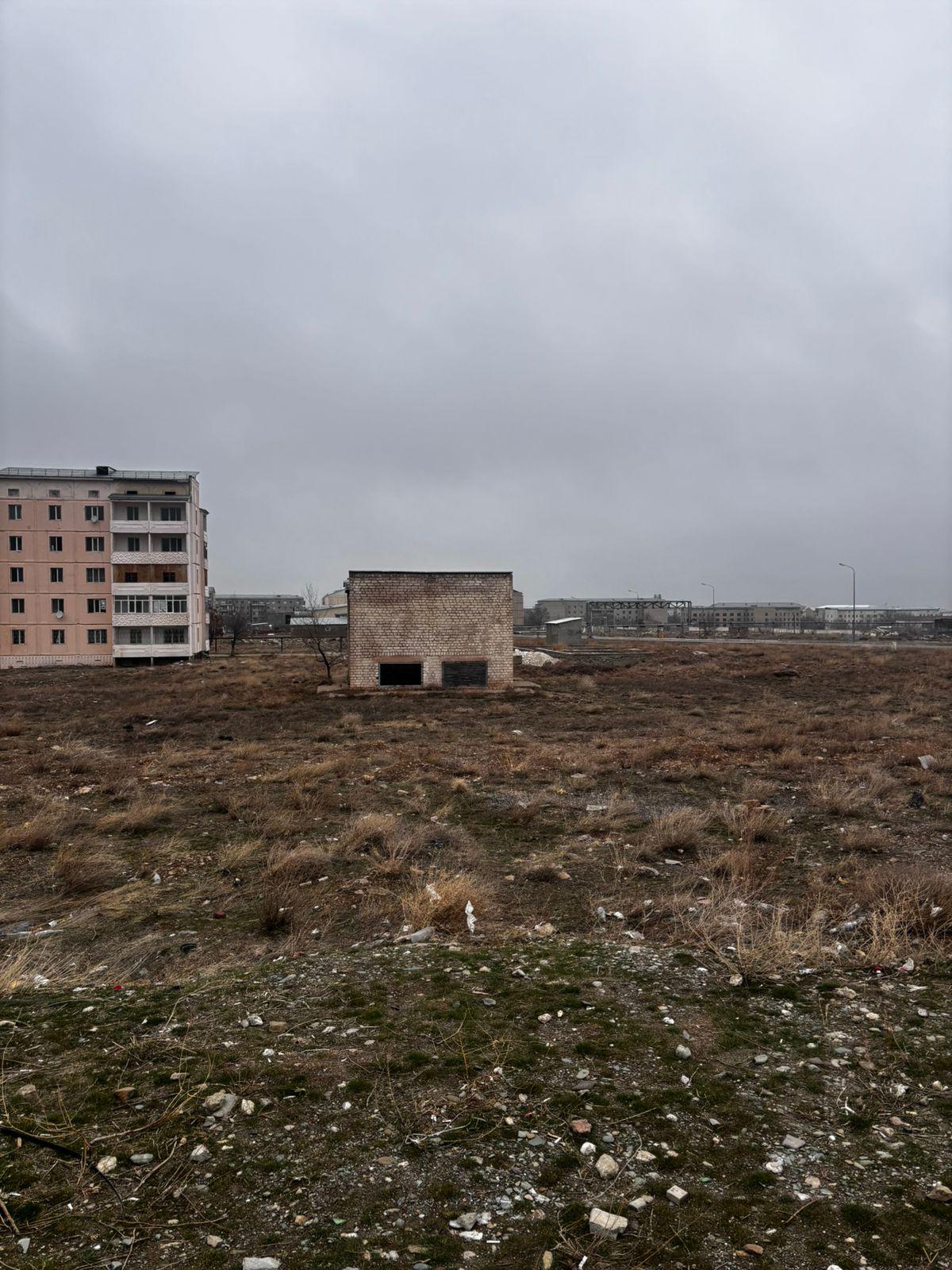 img-1